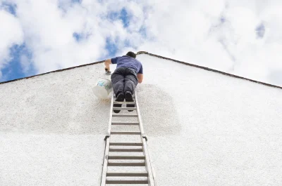 Peinture extérieure à Saint-Laurent-de-Carnols — façades et ravalement